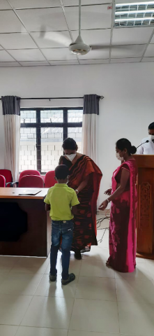 Nena daru diriya Scholarship